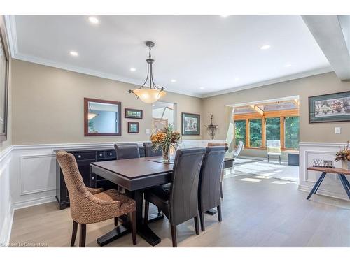 1351 Hazelton Boulevard, Burlington, ON - Indoor Photo Showing Dining Room