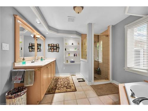 78 Valleyview Drive, Ancaster, ON - Indoor Photo Showing Bathroom