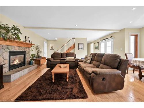 78 Valleyview Drive, Ancaster, ON - Indoor Photo Showing Living Room With Fireplace