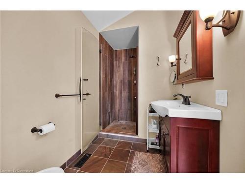 78 Valleyview Drive, Ancaster, ON - Indoor Photo Showing Bathroom