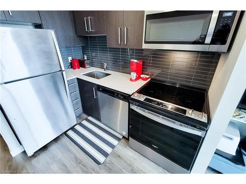 1703-15 Queen Street S, Hamilton, ON - Indoor Photo Showing Kitchen With Stainless Steel Kitchen