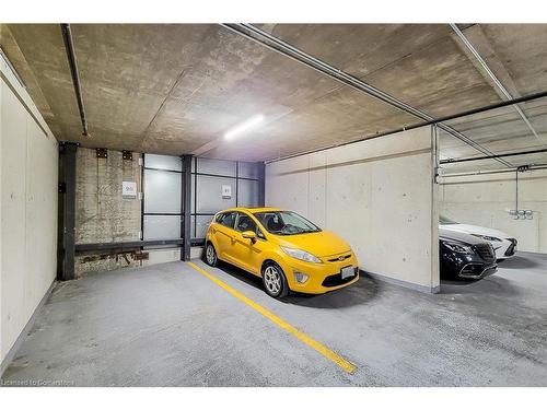 1703-15 Queen Street S, Hamilton, ON - Indoor Photo Showing Garage