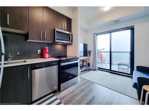 1703-15 Queen Street S, Hamilton, ON - Indoor Photo Showing Kitchen With Stainless Steel Kitchen