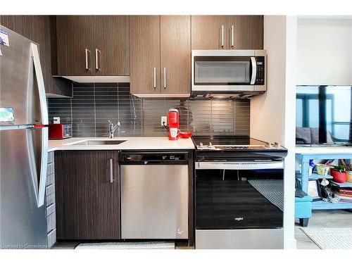 1703-15 Queen Street S, Hamilton, ON - Indoor Photo Showing Kitchen With Stainless Steel Kitchen