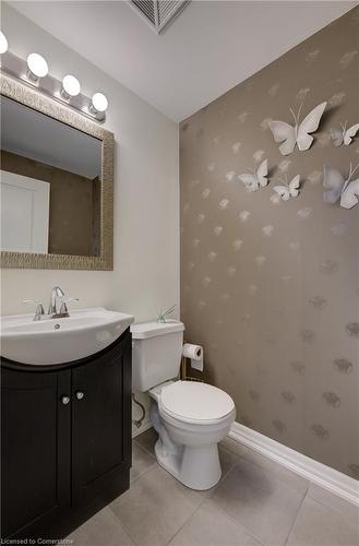 304-1940 Ironstone Drive, Burlington, ON - Indoor Photo Showing Bathroom