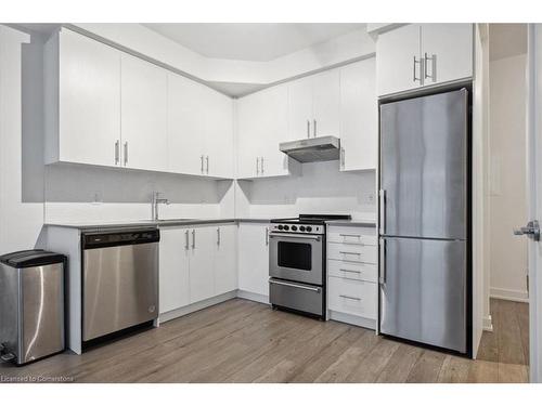 612-212 King William Street, Hamilton, ON - Indoor Photo Showing Kitchen With Stainless Steel Kitchen