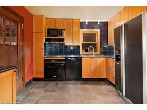 3565 Albion Road, Ottawa, ON - Indoor Photo Showing Kitchen