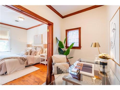 24 Bruce Street, Hamilton, ON - Indoor Photo Showing Bedroom