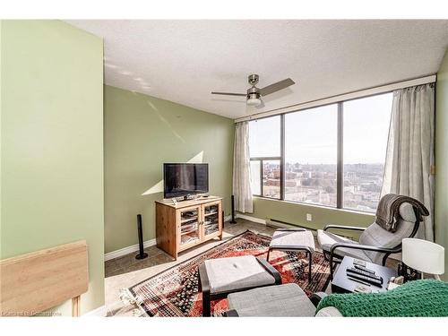 1501-75 Queen Street N, Hamilton, ON - Indoor Photo Showing Living Room