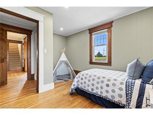 2844 Cockshutt Road, Waterford, ON - Indoor Photo Showing Bedroom