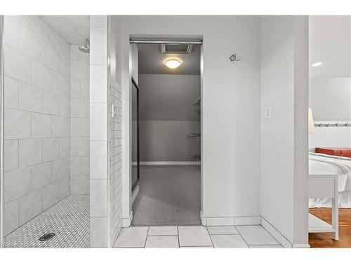 2844 Cockshutt Road, Waterford, ON - Indoor Photo Showing Bathroom