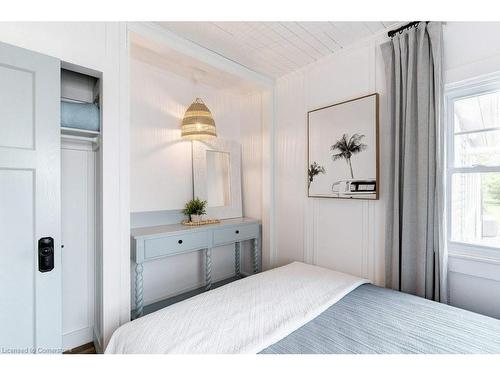 241 Beechwood Avenue, Crystal Beach, ON - Indoor Photo Showing Bedroom