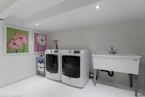 109 Kent Street, Hamilton, ON - Indoor Photo Showing Laundry Room