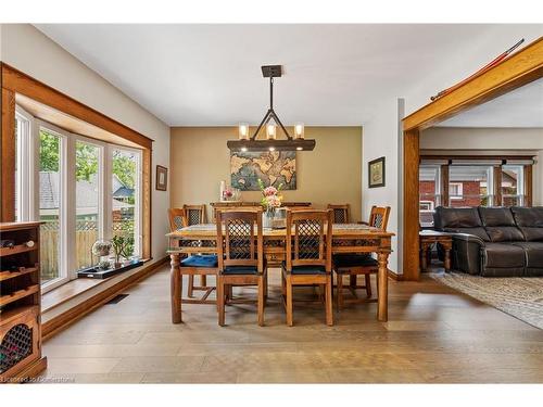 369 Queenston Street, St. Catharines, ON - Indoor Photo Showing Dining Room