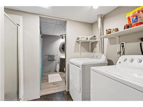 369 Queenston Street, St. Catharines, ON - Indoor Photo Showing Laundry Room