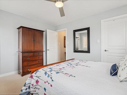 24-541 Winston Road, Grimsby, ON - Indoor Photo Showing Bedroom