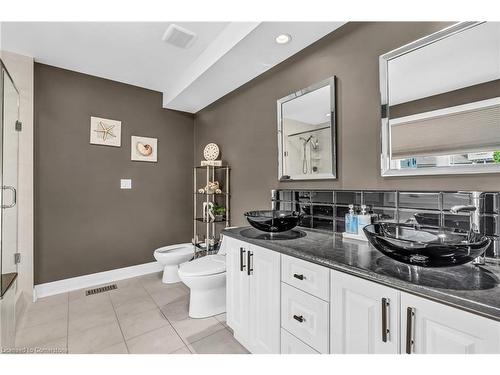 34 Penfold Court, Mount Hope, ON - Indoor Photo Showing Bathroom