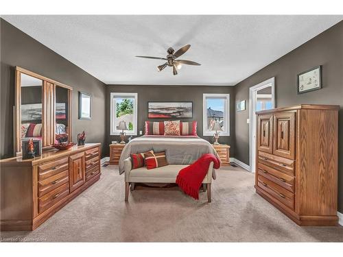 34 Penfold Court, Mount Hope, ON - Indoor Photo Showing Bedroom