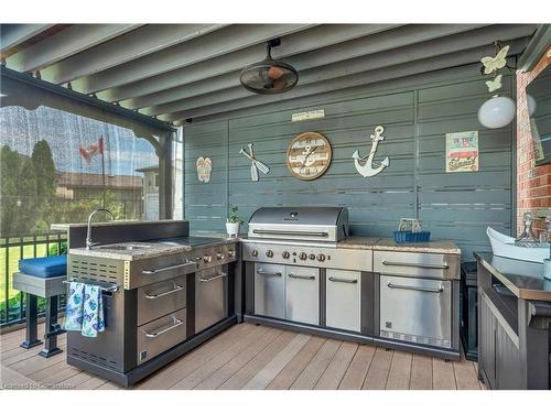 34 Penfold Court, Mount Hope, ON -  Photo Showing Kitchen