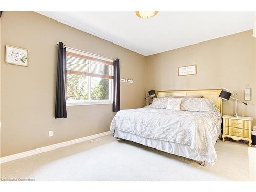 3669 Carver Street, Fort Erie, ON - Indoor Photo Showing Bedroom