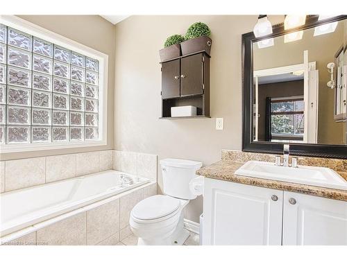 3669 Carver Street, Fort Erie, ON - Indoor Photo Showing Bathroom