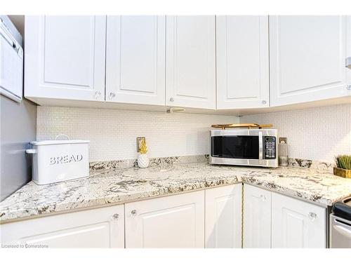 3669 Carver Street, Fort Erie, ON - Indoor Photo Showing Kitchen