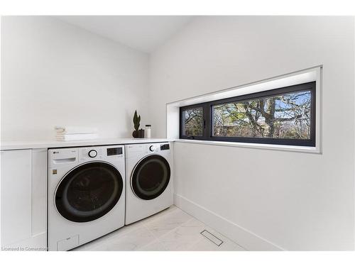 5427 Anthony Place, Burlington, ON - Indoor Photo Showing Laundry Room