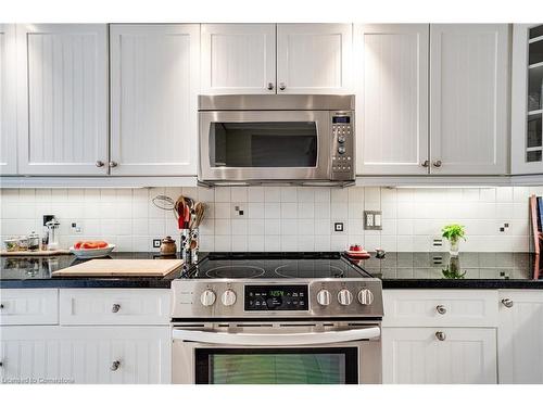 Ph2-150 Wilson Street W, Hamilton, ON - Indoor Photo Showing Kitchen With Upgraded Kitchen