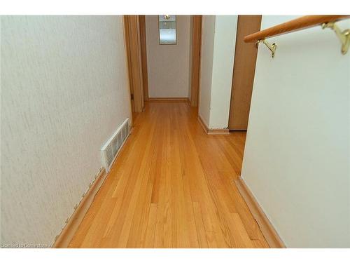 25 Silvercrest Drive, Hamilton, ON - Indoor Photo Showing Other Room