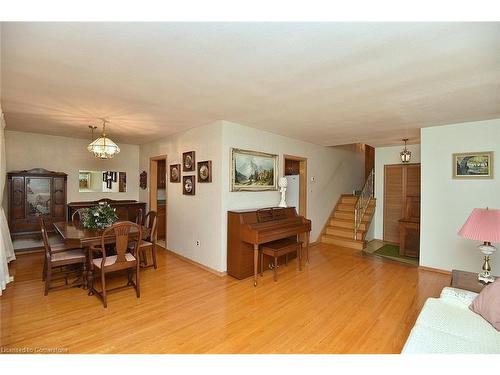 25 Silvercrest Drive, Hamilton, ON - Indoor