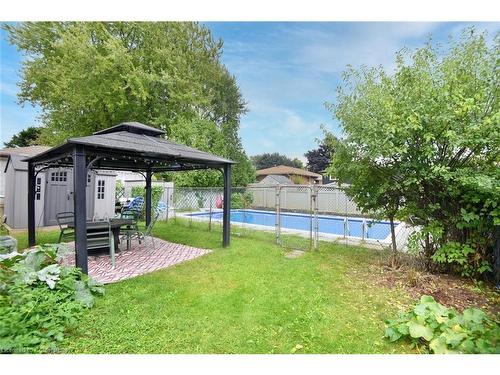 25 Silvercrest Drive, Hamilton, ON - Outdoor With In Ground Pool With Backyard