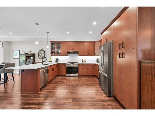 9-60 Dufferin Avenue, Brantford, ON - Indoor Photo Showing Kitchen