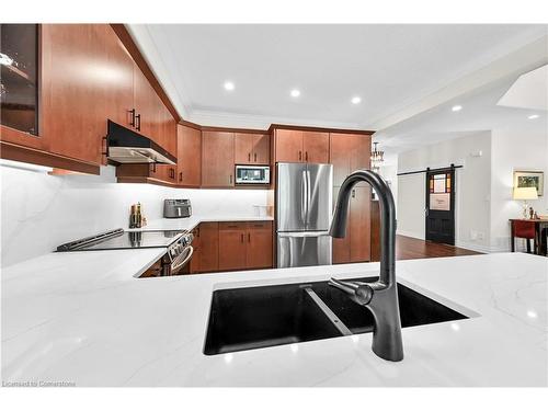 9-60 Dufferin Avenue, Brantford, ON - Indoor Photo Showing Kitchen With Double Sink