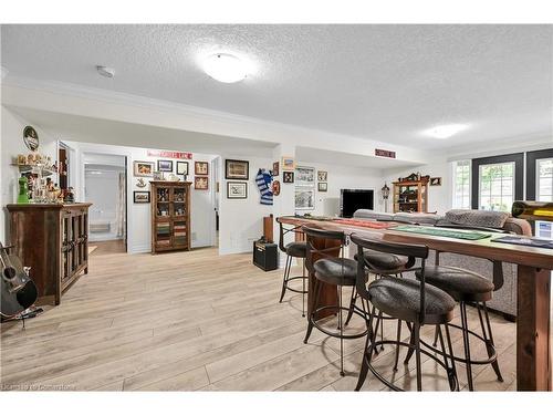 9-60 Dufferin Avenue, Brantford, ON - Indoor Photo Showing Dining Room