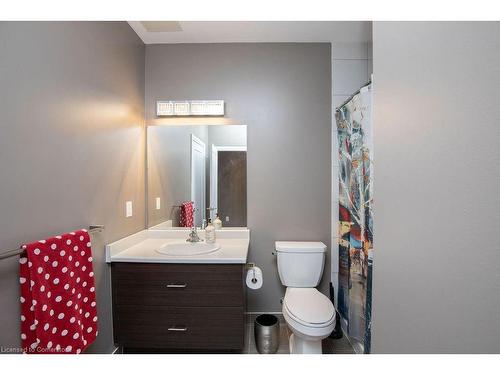 610-16 Concord Place, Grimsby, ON - Indoor Photo Showing Bathroom