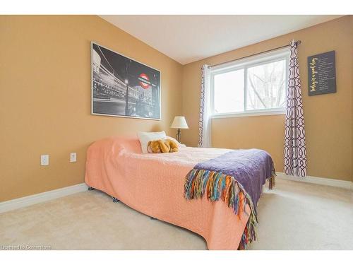 53-311 #8 Highway, Stoney Creek, ON - Indoor Photo Showing Bedroom