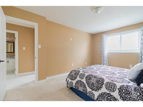 53-311 #8 Highway, Stoney Creek, ON - Indoor Photo Showing Bedroom