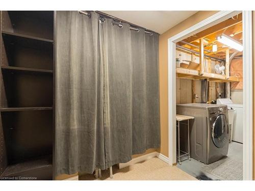 53-311 #8 Highway, Stoney Creek, ON - Indoor Photo Showing Laundry Room