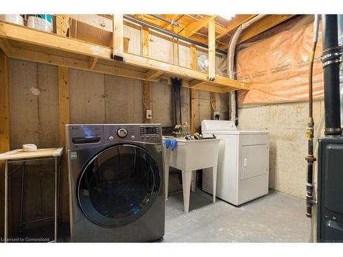 53-311 #8 Highway, Stoney Creek, ON - Indoor Photo Showing Laundry Room