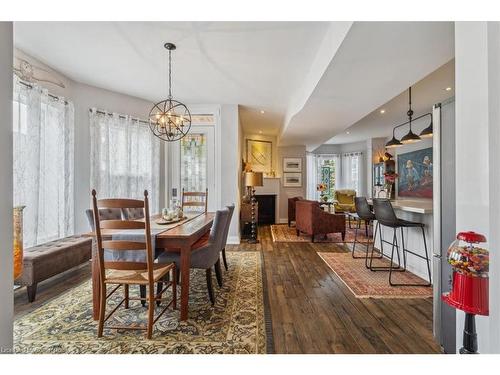 109 Ontario Avenue, Hamilton, ON - Indoor Photo Showing Dining Room