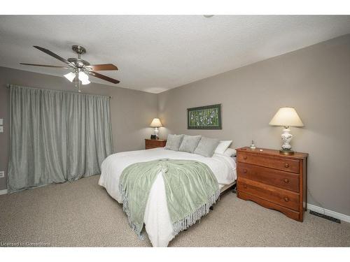 181 Millen Road, Stoney Creek, ON - Indoor Photo Showing Bedroom