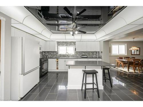 181 Millen Road, Stoney Creek, ON - Indoor Photo Showing Kitchen