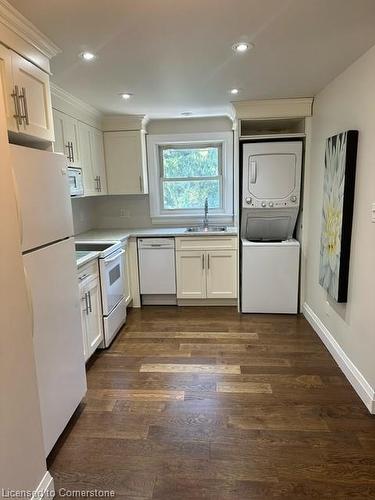 2-965 Shadeland Avenue, Burlington, ON - Indoor Photo Showing Kitchen