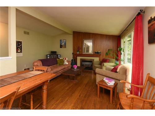 182 Old Ancaster Road, Dundas, ON - Indoor Photo Showing Living Room With Fireplace