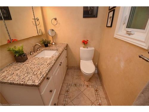 182 Old Ancaster Road, Dundas, ON - Indoor Photo Showing Bathroom