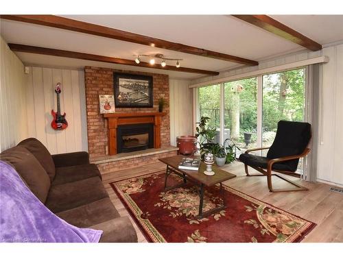 182 Old Ancaster Road, Dundas, ON - Indoor Photo Showing Living Room With Fireplace