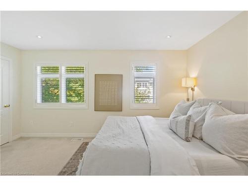 126 Brant Street, Oakville, ON - Indoor Photo Showing Bedroom