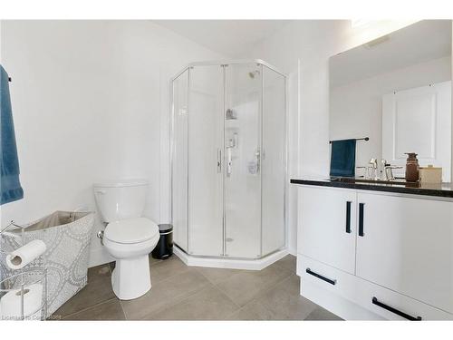 7266 Silver Creek Circle, London, ON - Indoor Photo Showing Bathroom