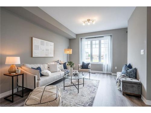 126-1890 Rymal Road E, Stoney Creek, ON - Indoor Photo Showing Living Room