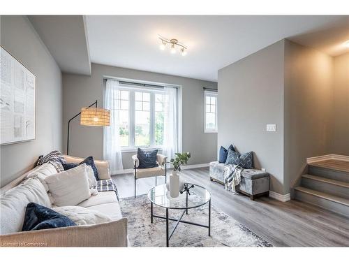 126-1890 Rymal Road E, Stoney Creek, ON - Indoor Photo Showing Living Room